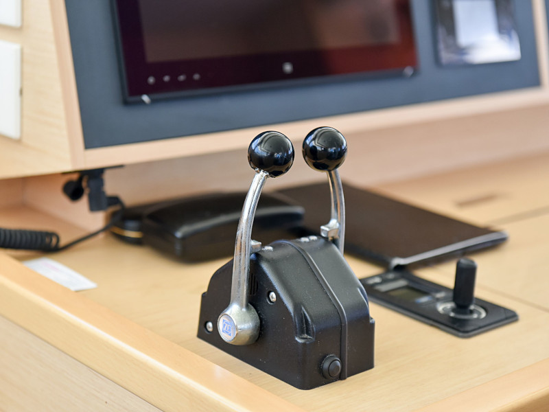 фото Lagoon 520 27