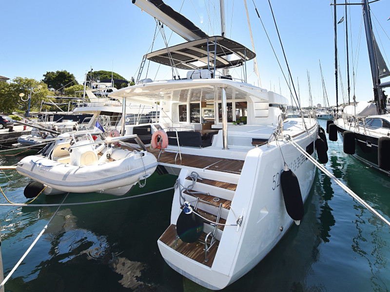 фото Lagoon 520 45