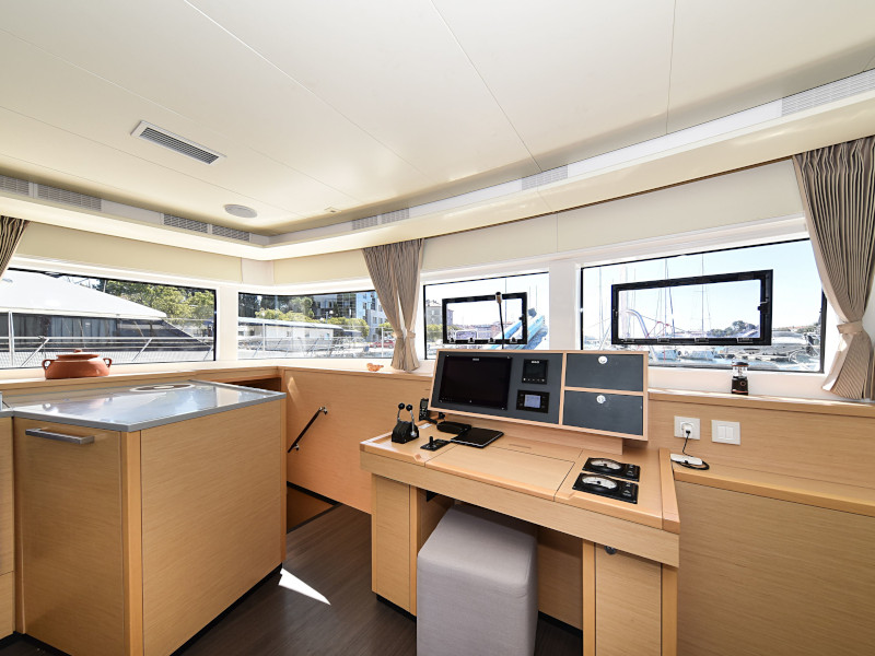 фото Lagoon 520 59