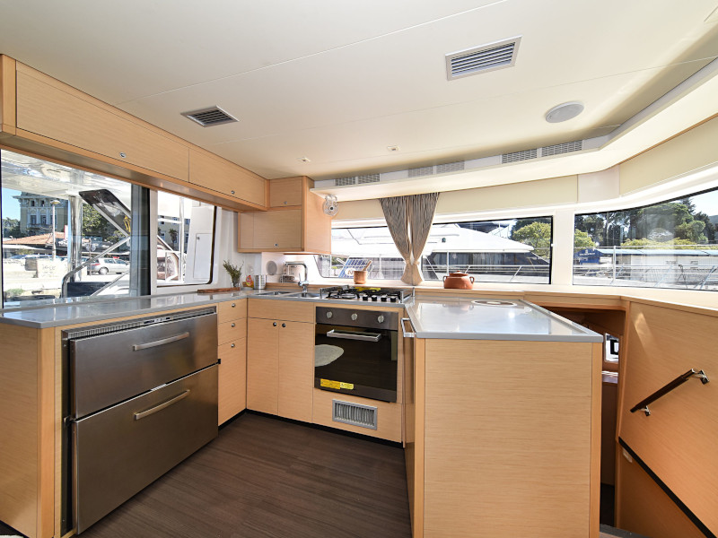 фото Lagoon 520 63