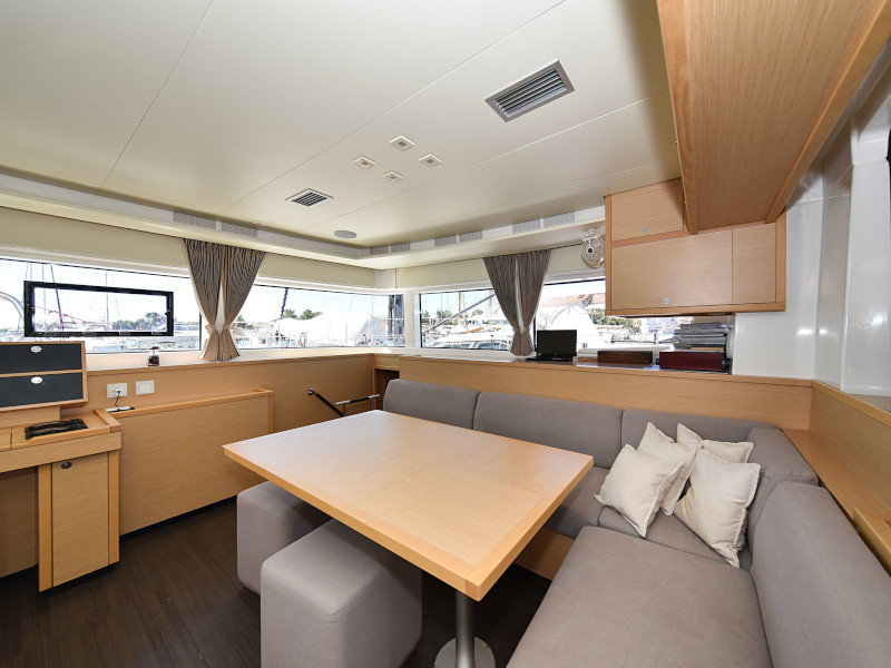 фото Lagoon 520 65