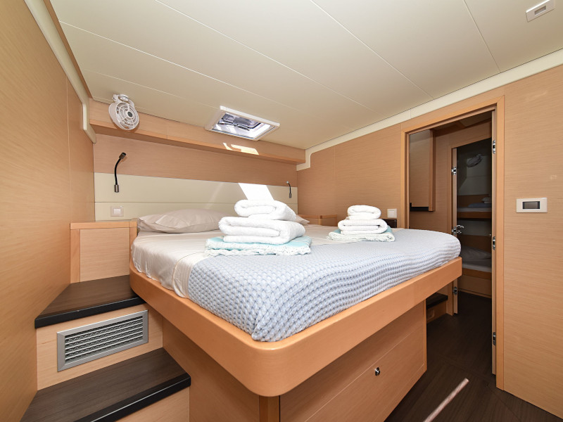 фото Lagoon 520 70