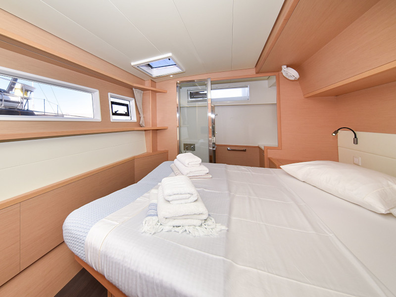 фото Lagoon 520 87