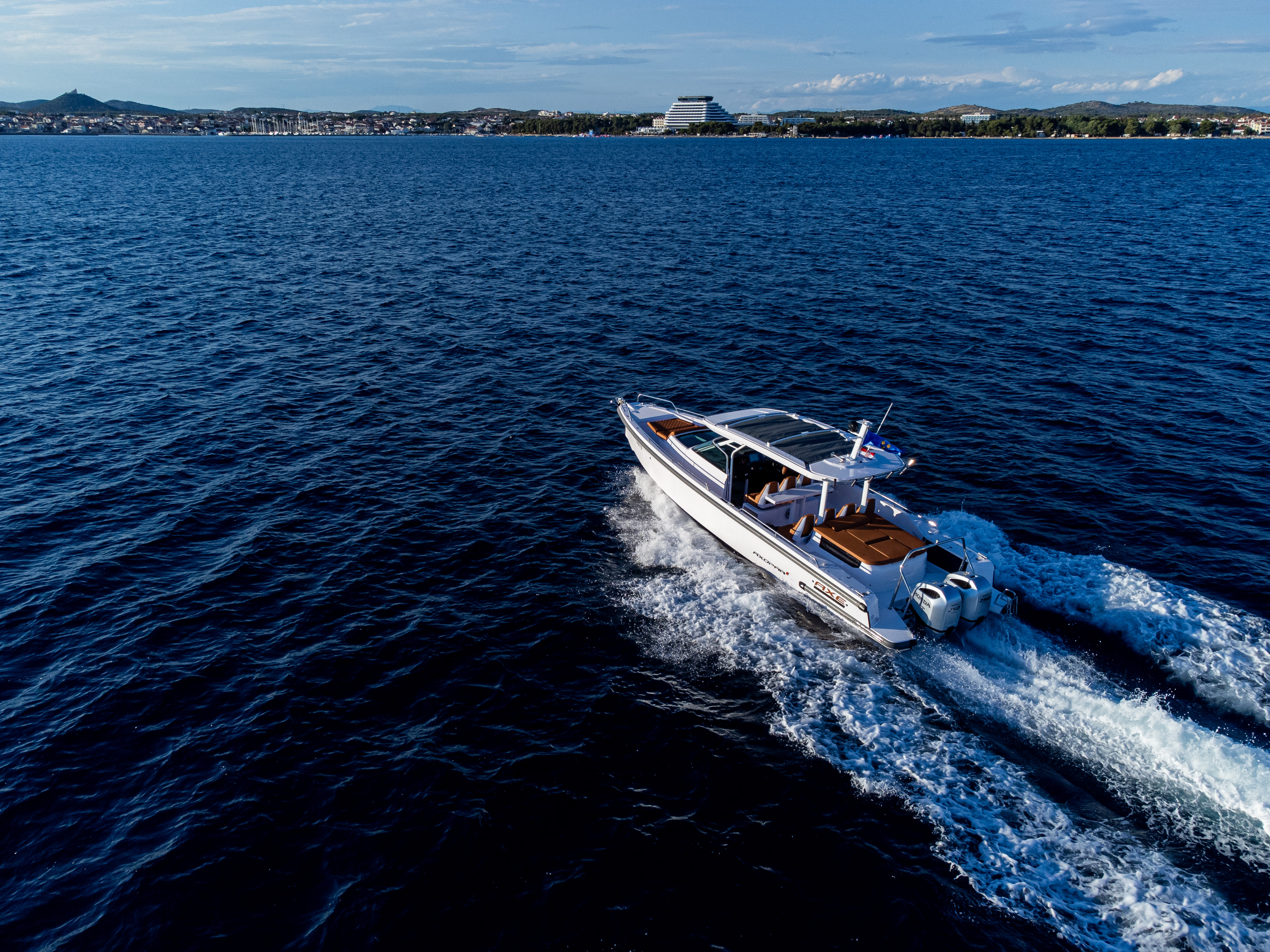 Axopar  - Axe -  - Croazia, Port of Vodice