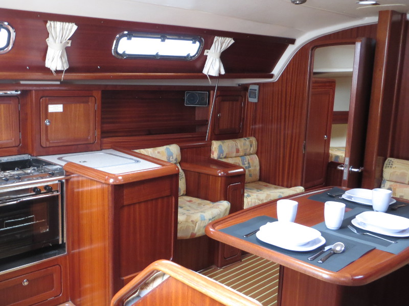 фото Bavaria 37 6