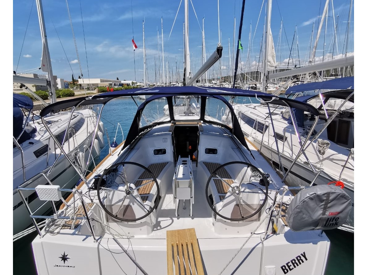 foto Sun Odyssey 349 2