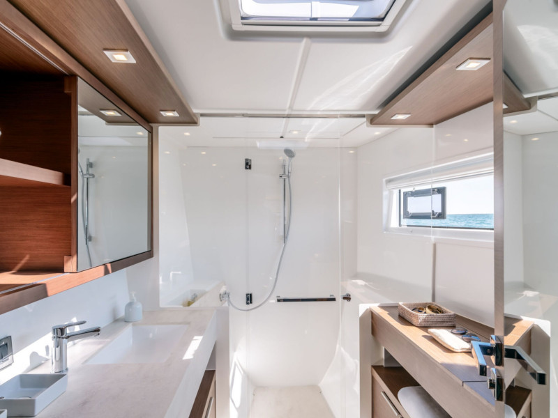 صور Lagoon 46  11