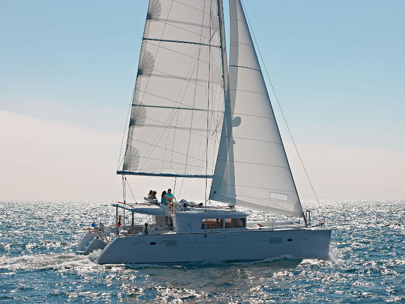 Lagoon 450 Fly (2020) – Caliente