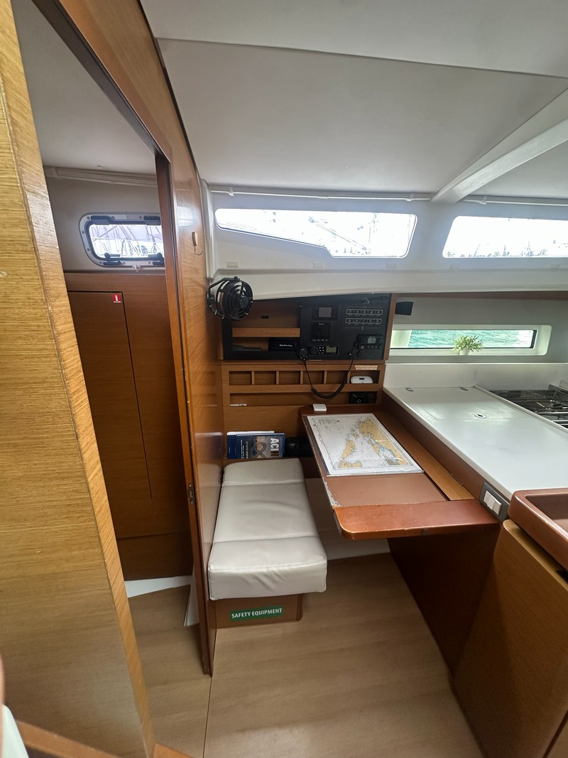 Yacht image 5