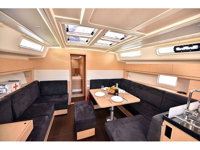 S/Y - Hanse 458 - 4 Cabins - Built 2019
