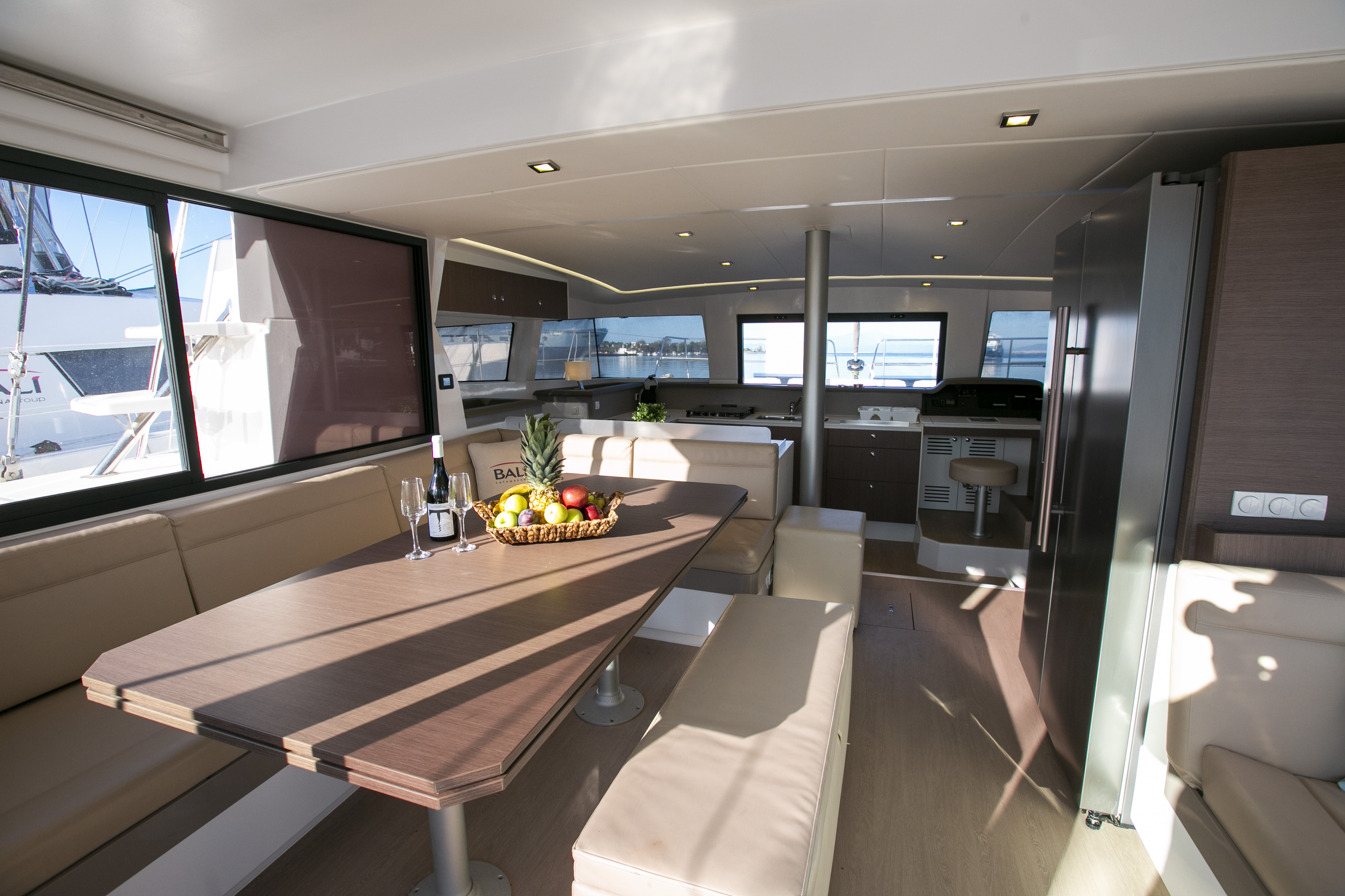 Interior image Eleni / with air-condition, generator & watermaker / Bali 4.3[G]