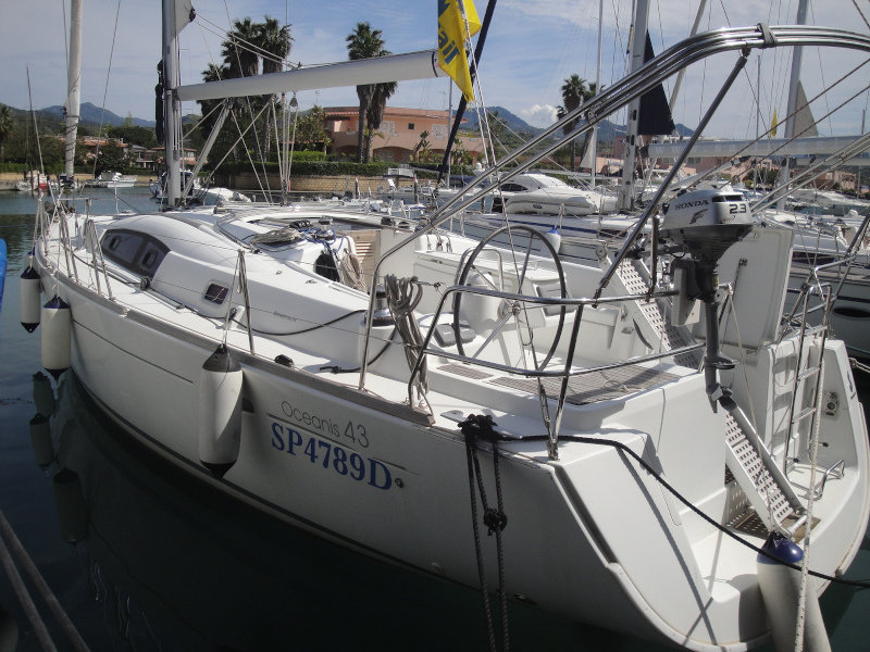 Oceanis 43