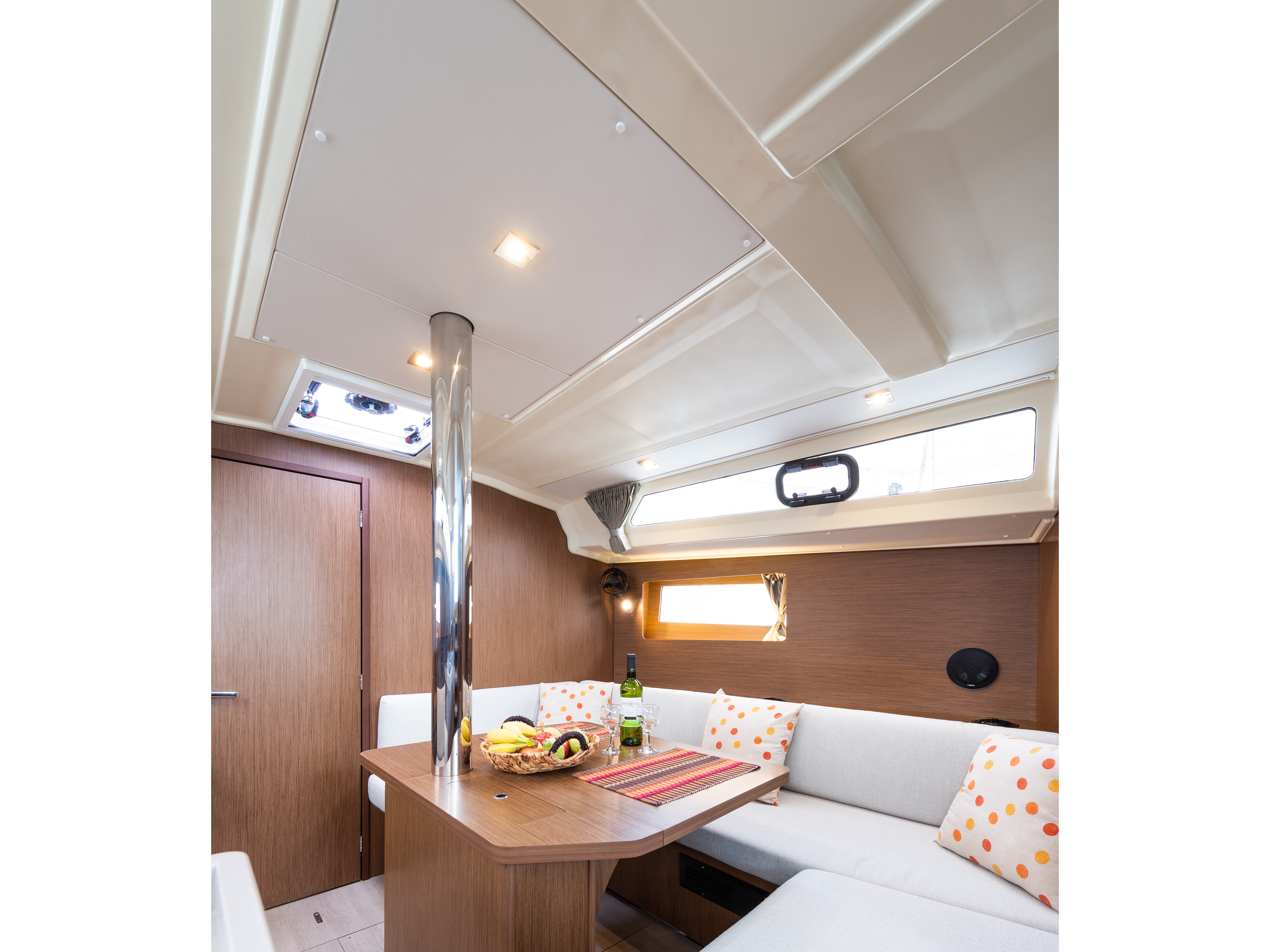 S/Y - Oceanis 41.1 - 3 Cabins - Built 2020