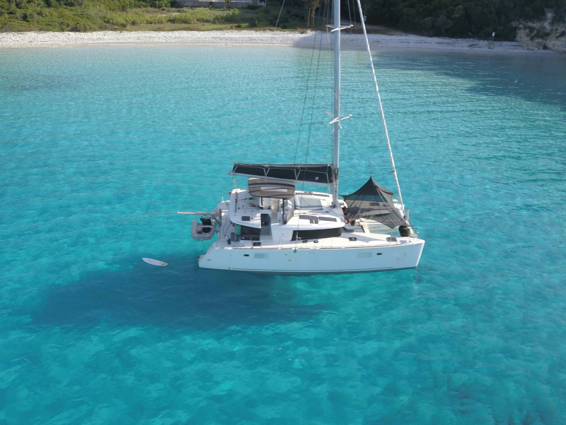 Lagoon 450 Fly (2019) – ZACAPA (generator, air condition, water maker, 2 SUP free of charge)