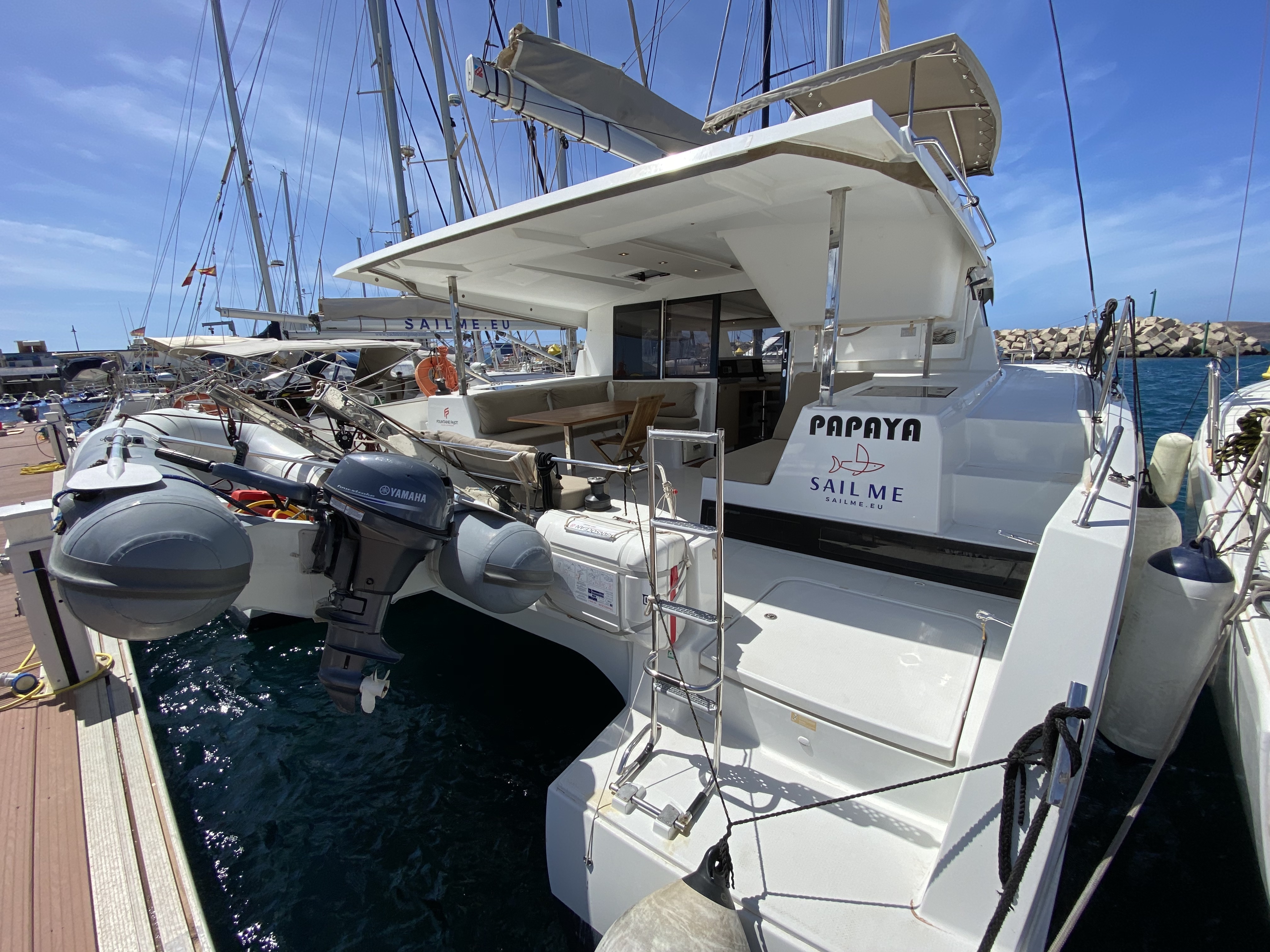 Lucia 40