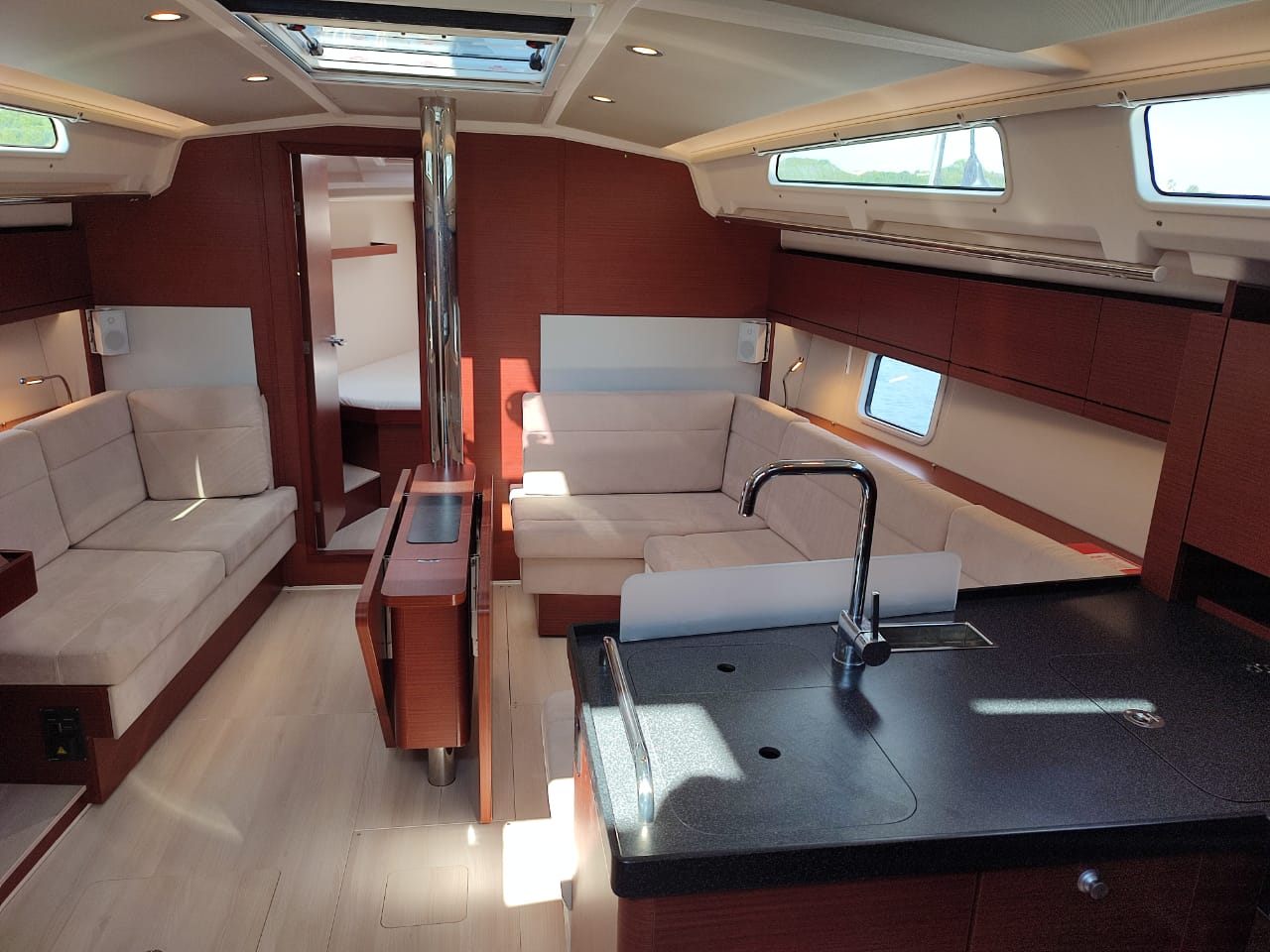 S/Y - Hanse 418 - 3 Cabins - Built 2021