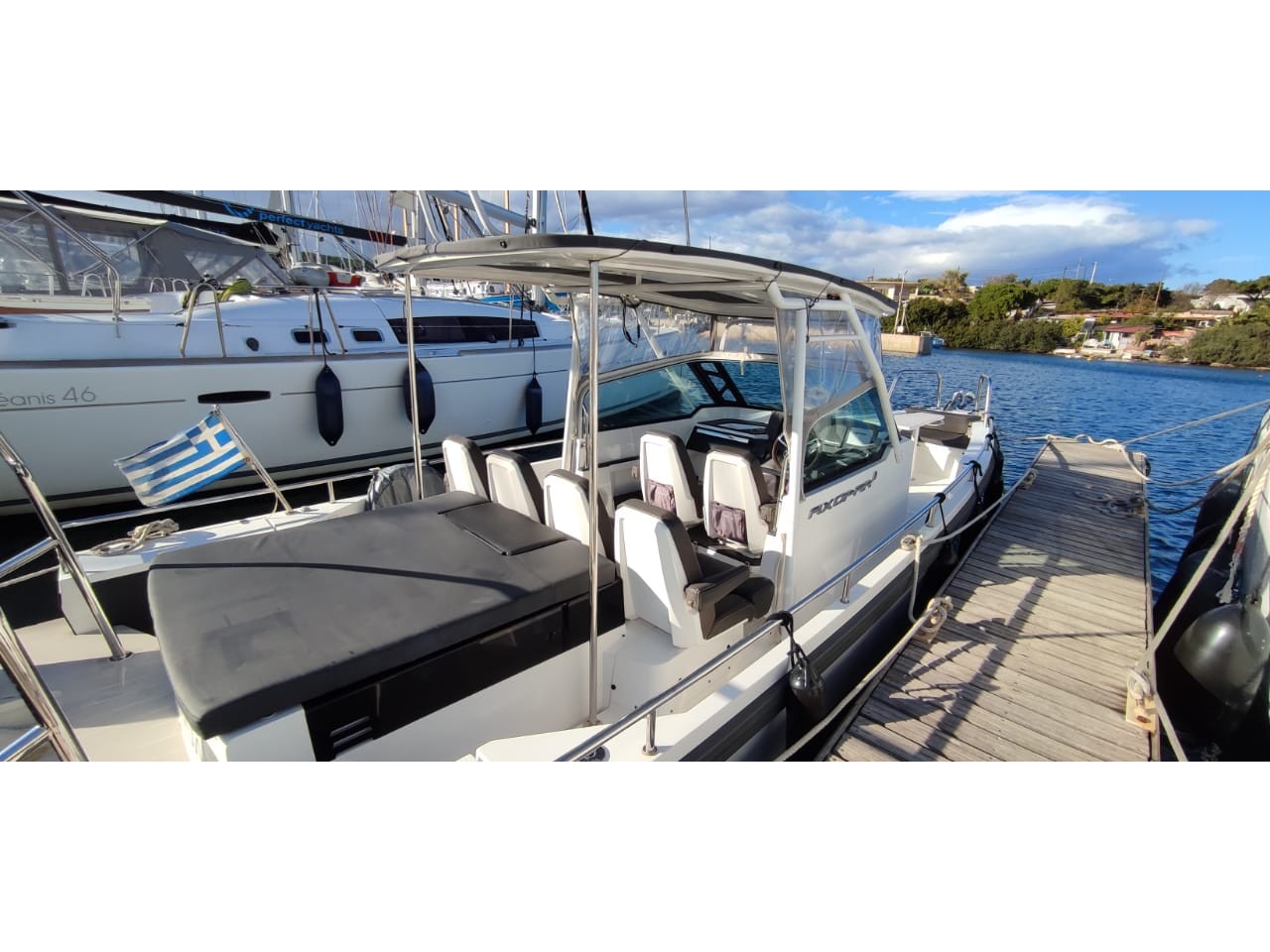 M/Y - Axopar 28 T-Top - 1 Cabins - Built 2017