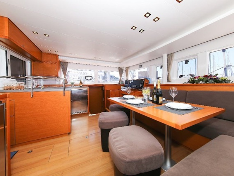 Black Duck, Interior image