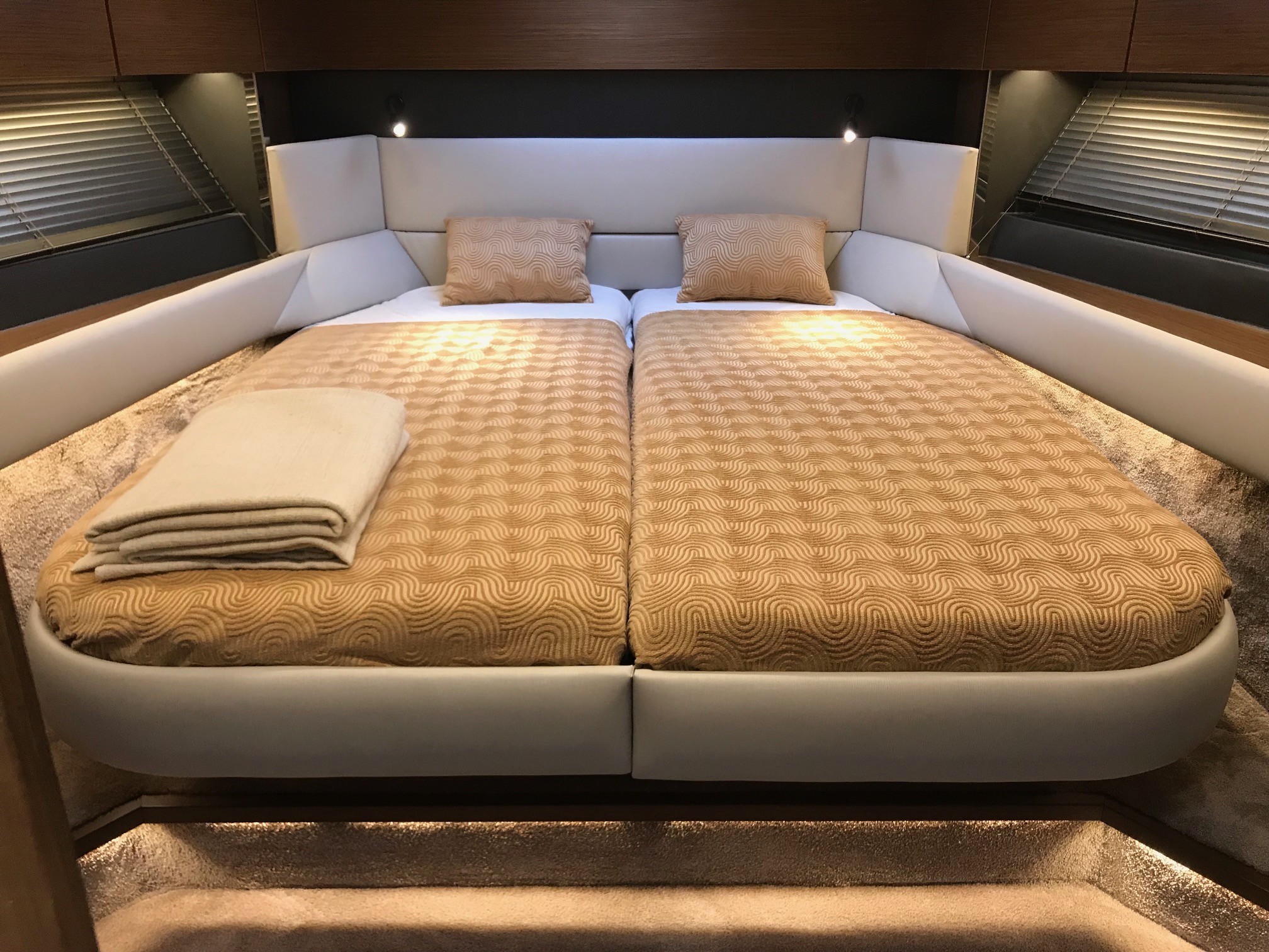 Photo Bavaria R40 14