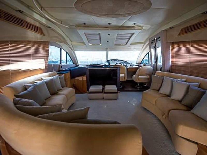 фото Sealine T60 8