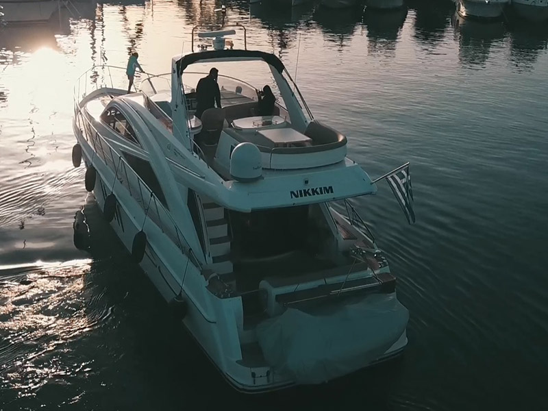 фото Sealine T60 9