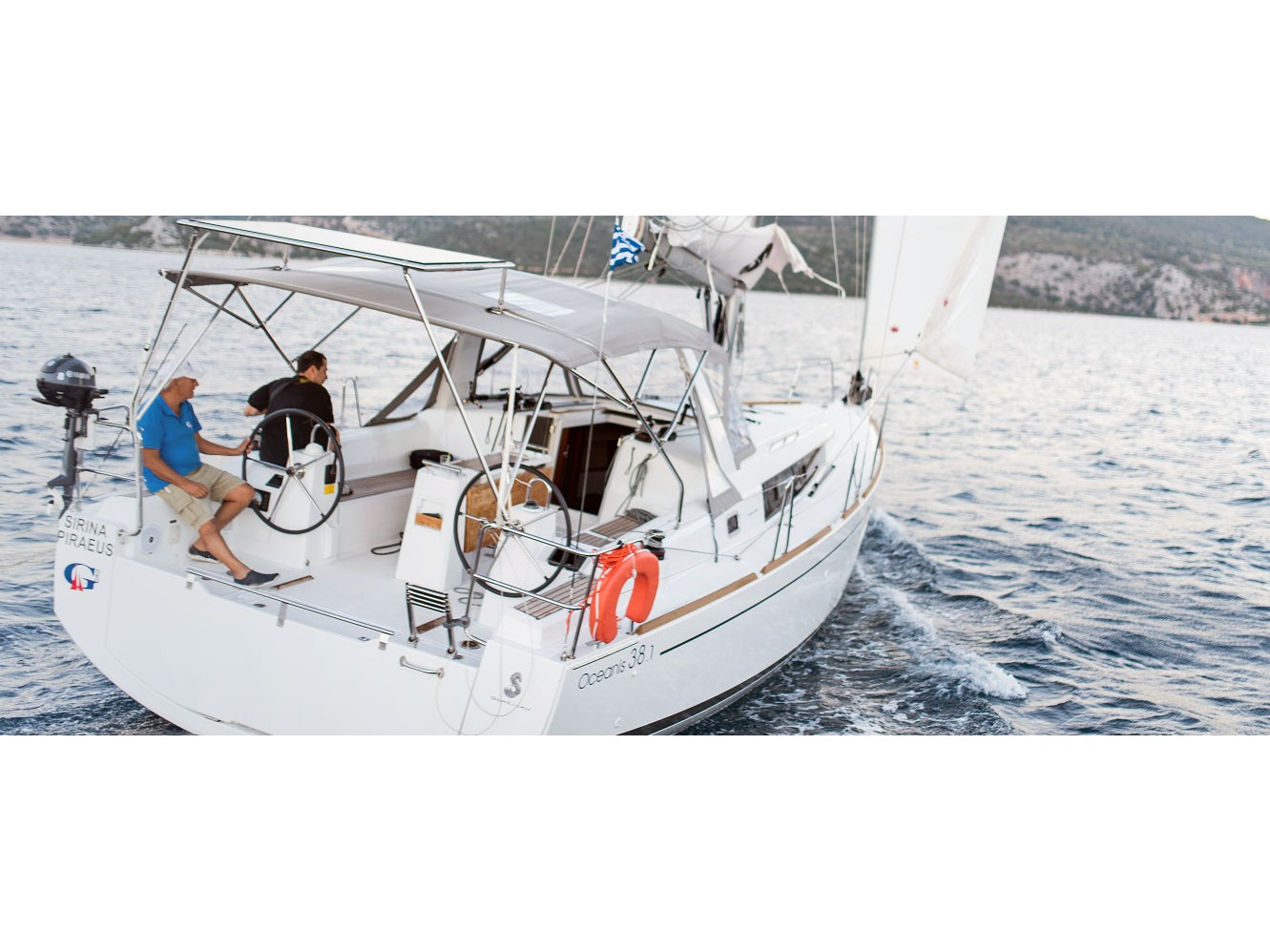صور Oceanis 38.1 14