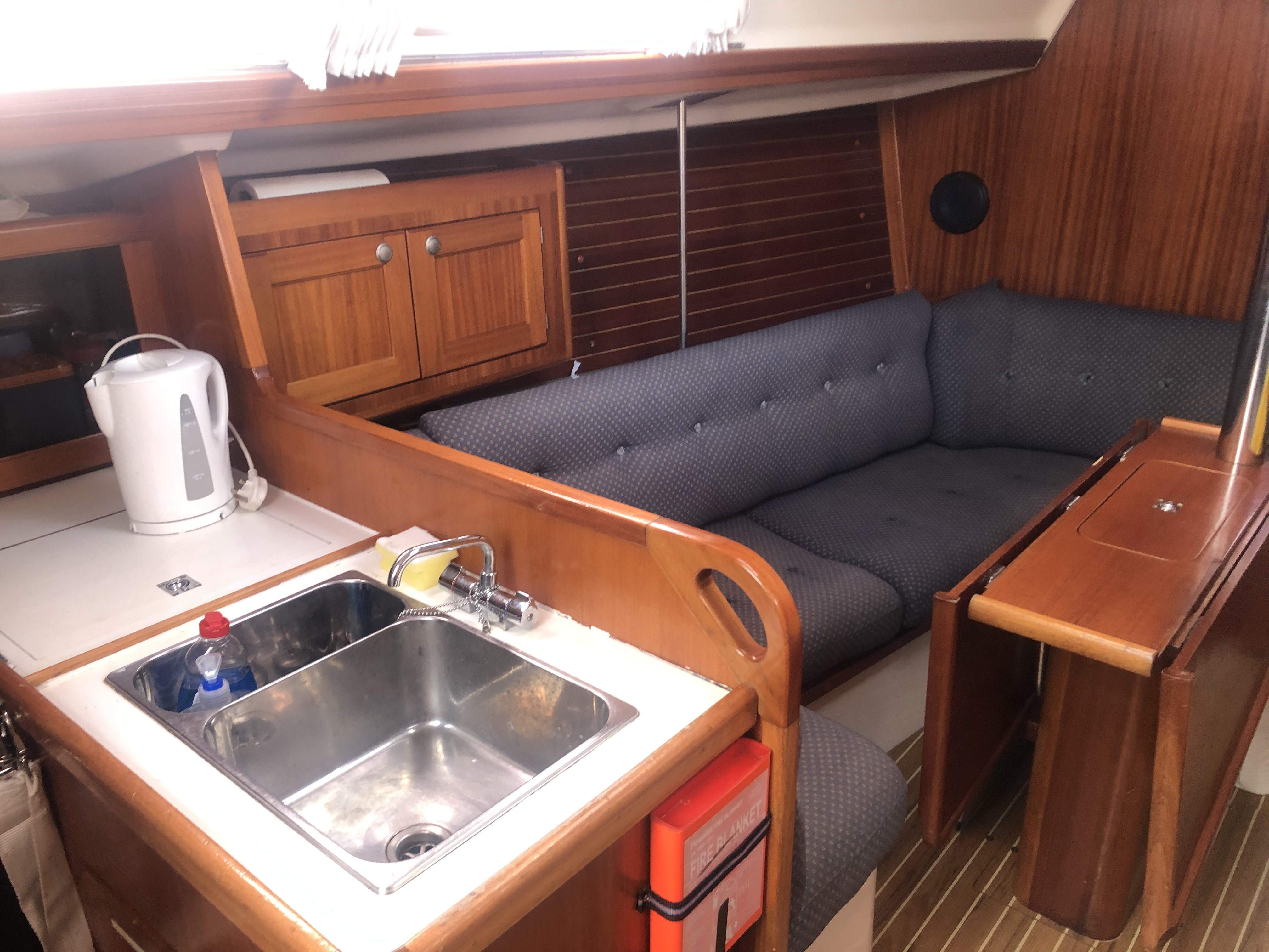 S/Y - Elan 333 - 2 Cabins - Built 2002