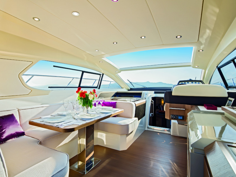 - Azimut 50 - 3 Cabins - Built 2017