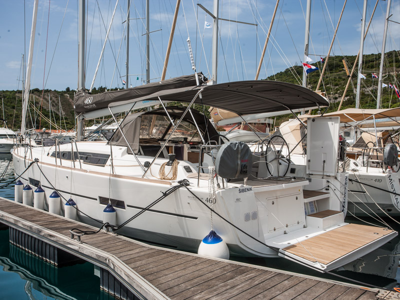 Dufour 460 Grand Large “MADICKEN (new sails 2024., air condition)“, Primošten