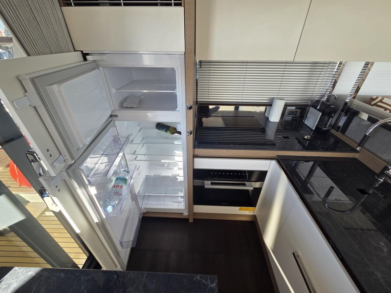 Prestige 520 Fly, Šibenik