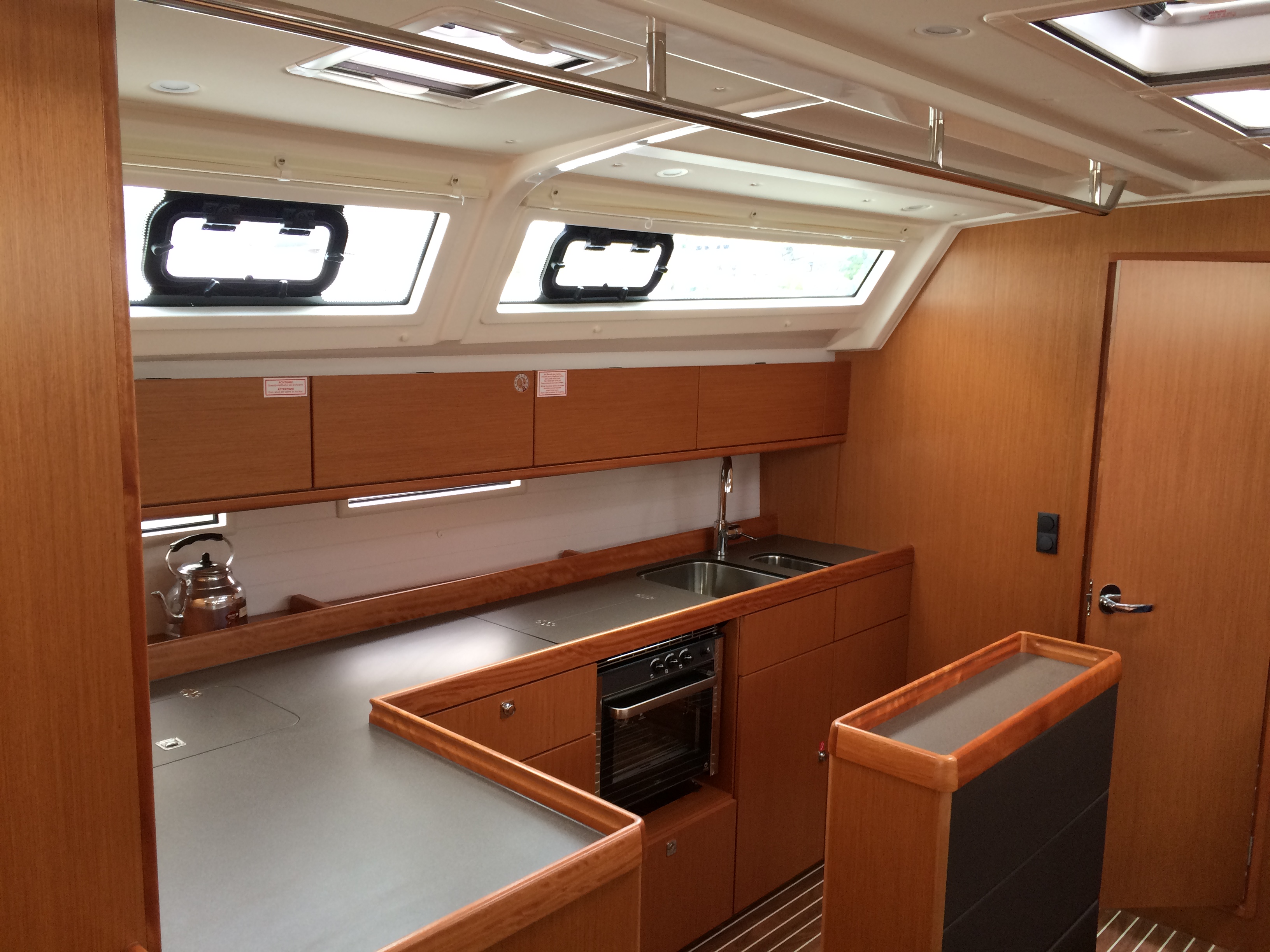 Interior image Melodia / Bavaria 46 Cruiser[G]