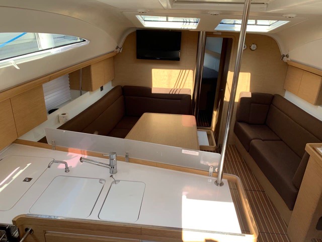 S/Y - Elan 45 Impression - 4 Cabins - Built 2016