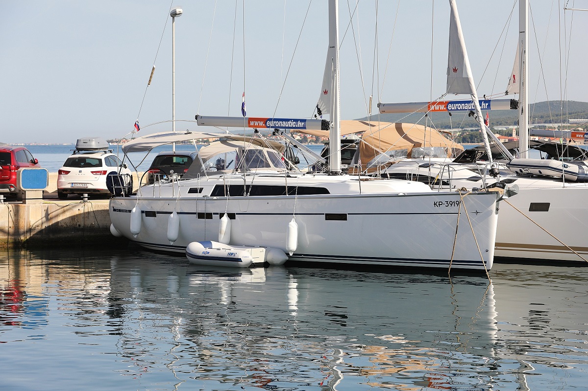 照片 Bavaria Cruiser 46 11