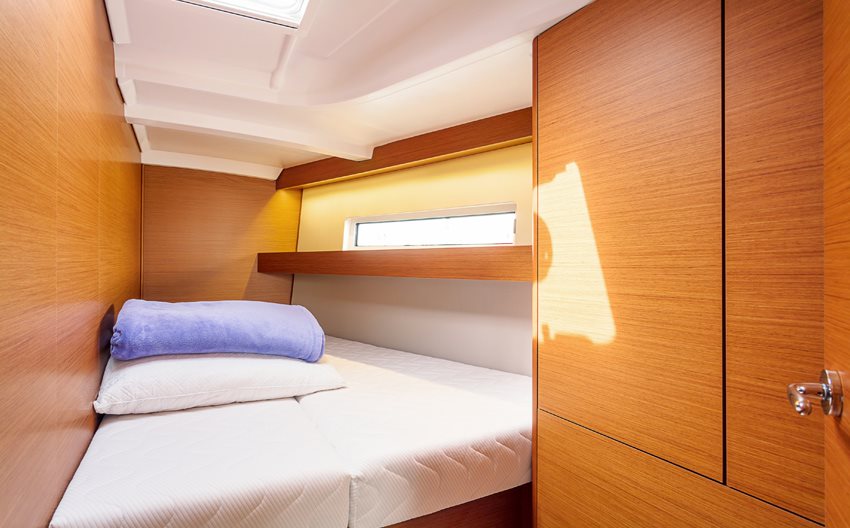 Sun Odyssey 440