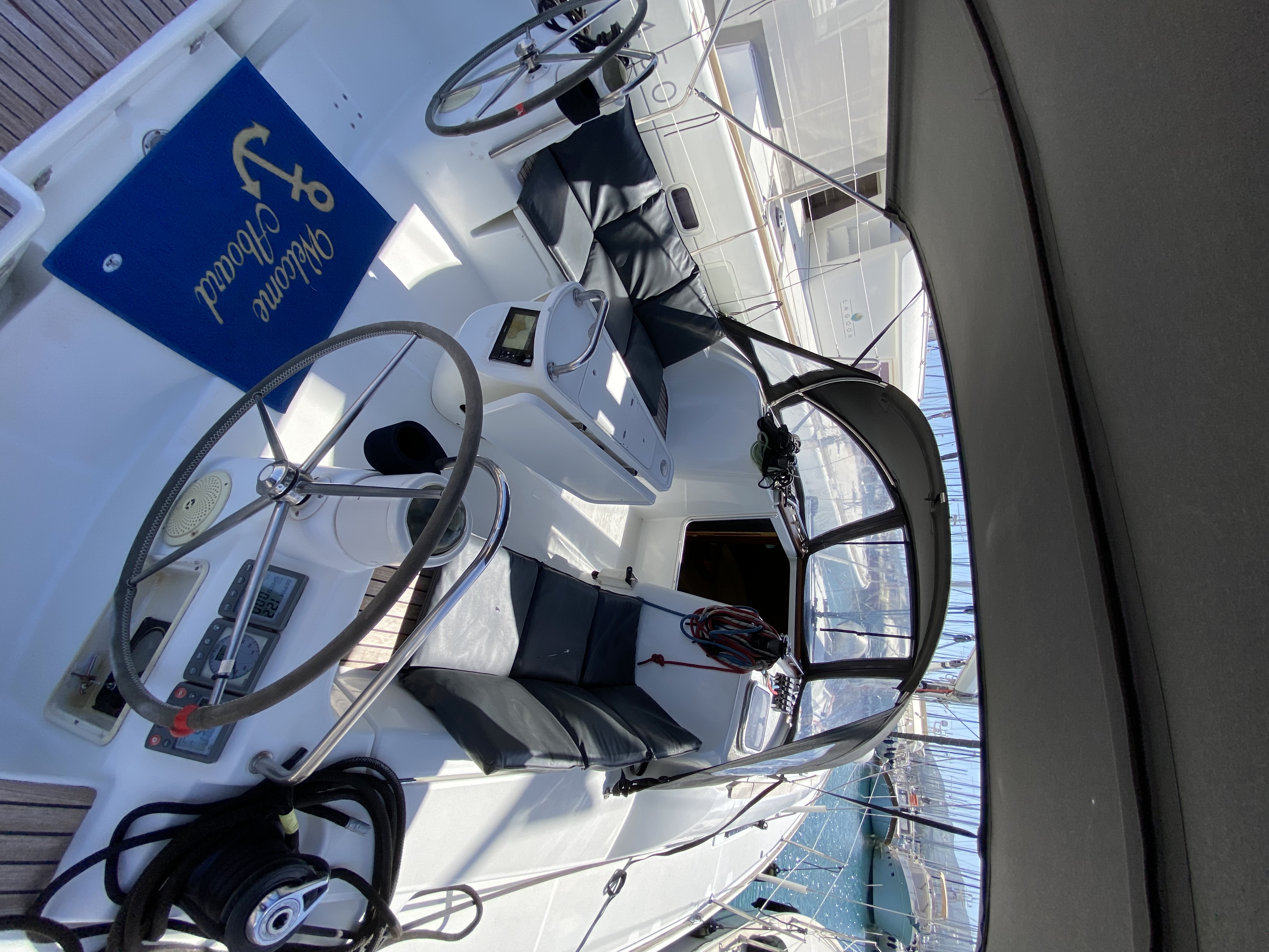 Sun Odyssey 42 i, Kos