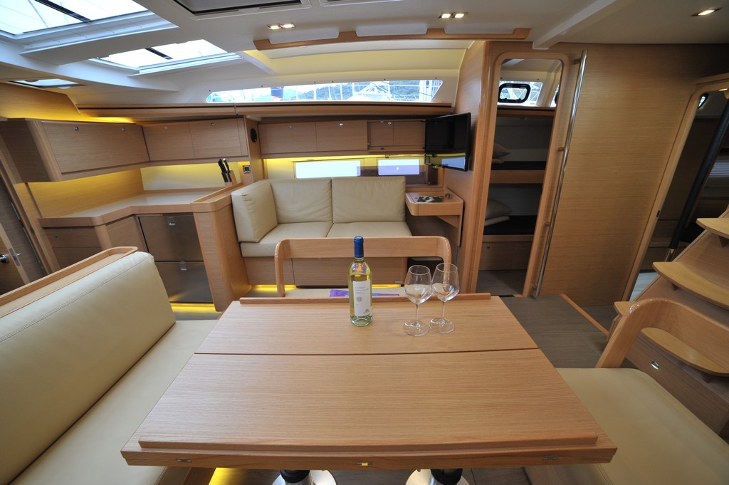 foto Dufour 520 Grand Large 6