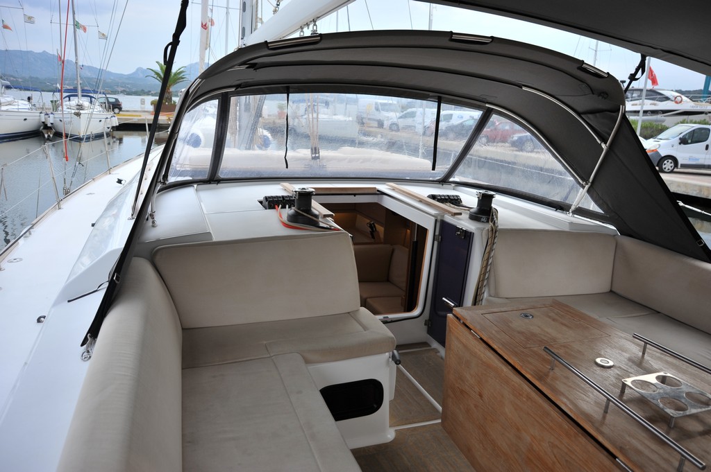 foto Dufour 520 Grand Large 19