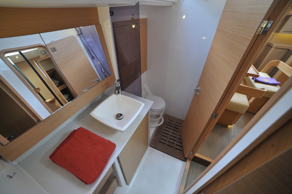 foto Dufour 520 Grand Large 25