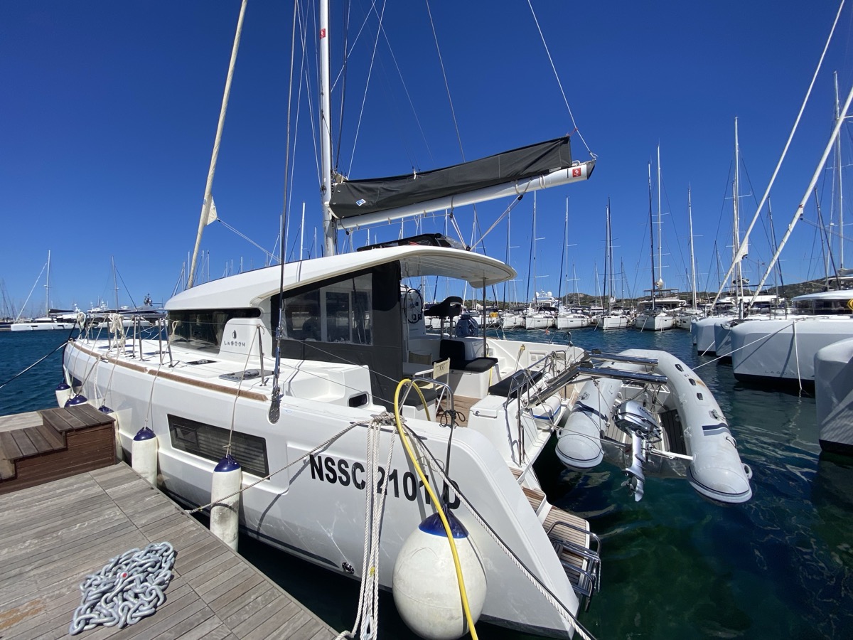 Lagoon 40 (2021) – Aquila (WM, Inverter)