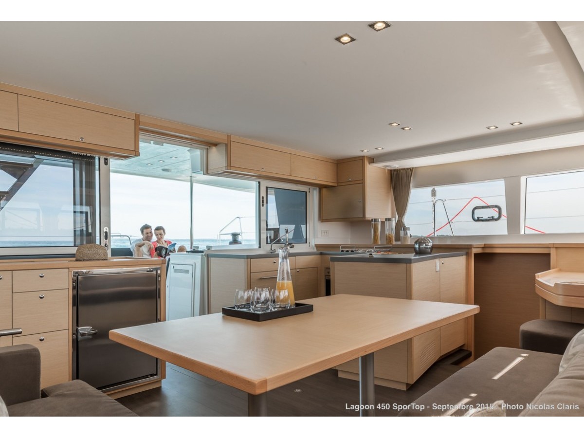 Lagoon  - Poivre - Interior image - Seychelles, Eden Island Marina