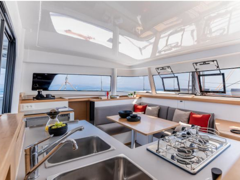 Catamaran - Excess 12 - 4 Cabins - Built 2020