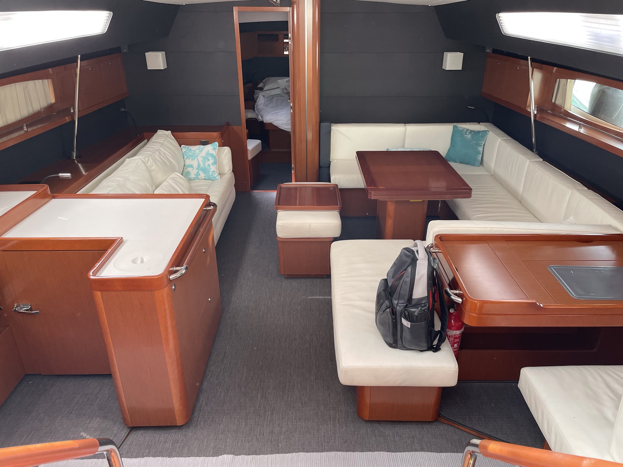 S/Y - Oceanis 60 - 3 Cabins - Built 2017