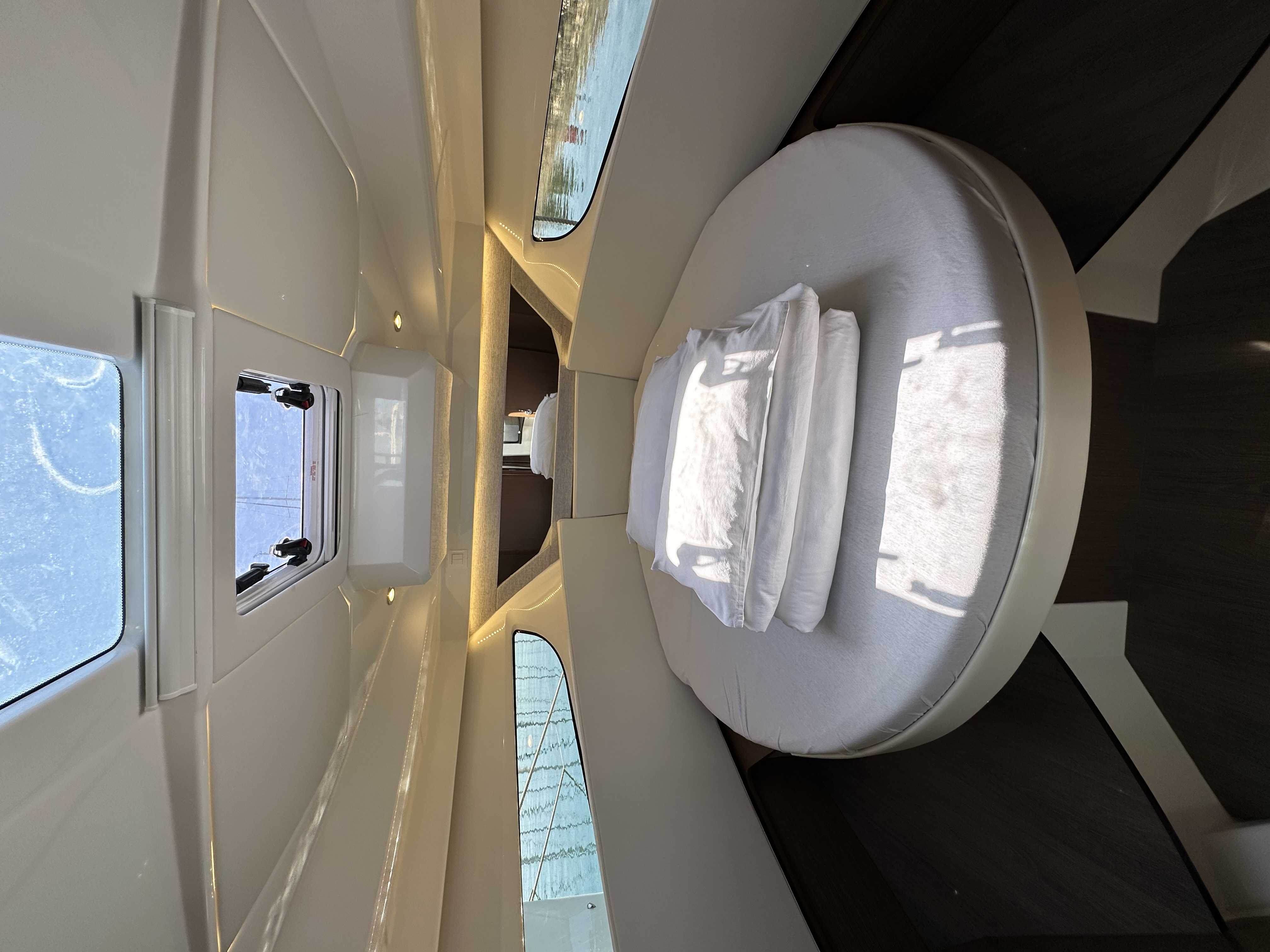 Merry Fisher 1095 FLY, Drage