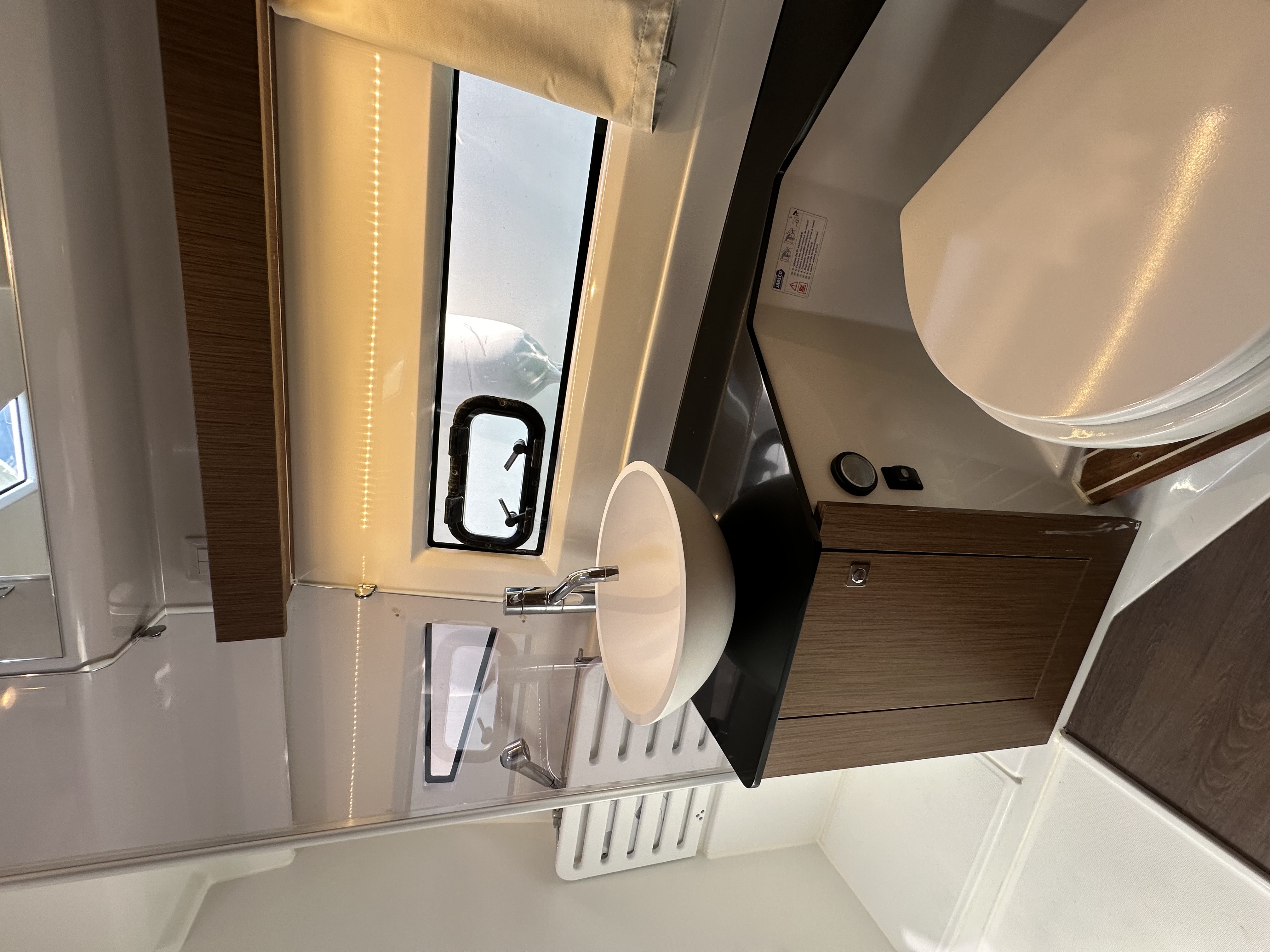 Merry Fisher 1095 FLY, Drage