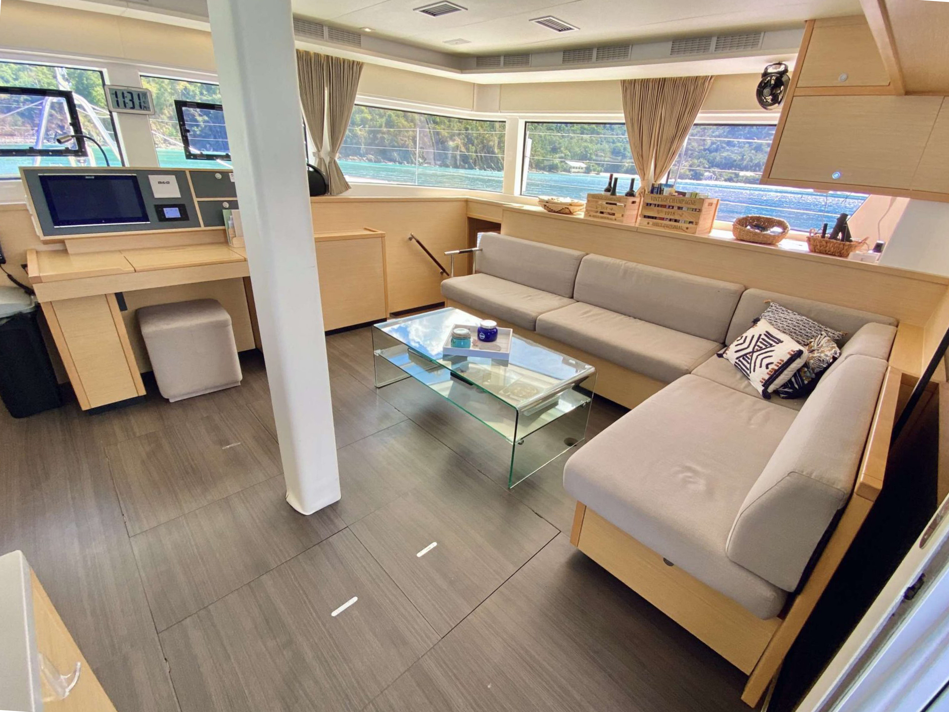 Catamaran - Lagoon 52 - 5 Cabins - Built 2018