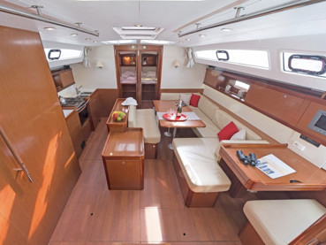 S/Y - Oceanis 50 - 6 Cabins - Built 2010