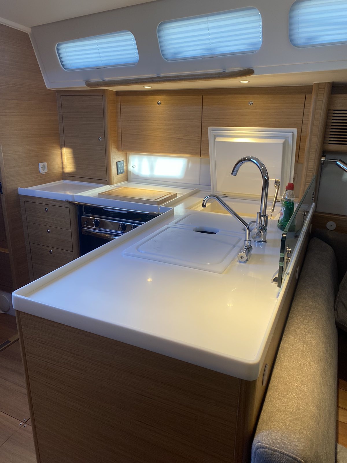 Yacht image 8