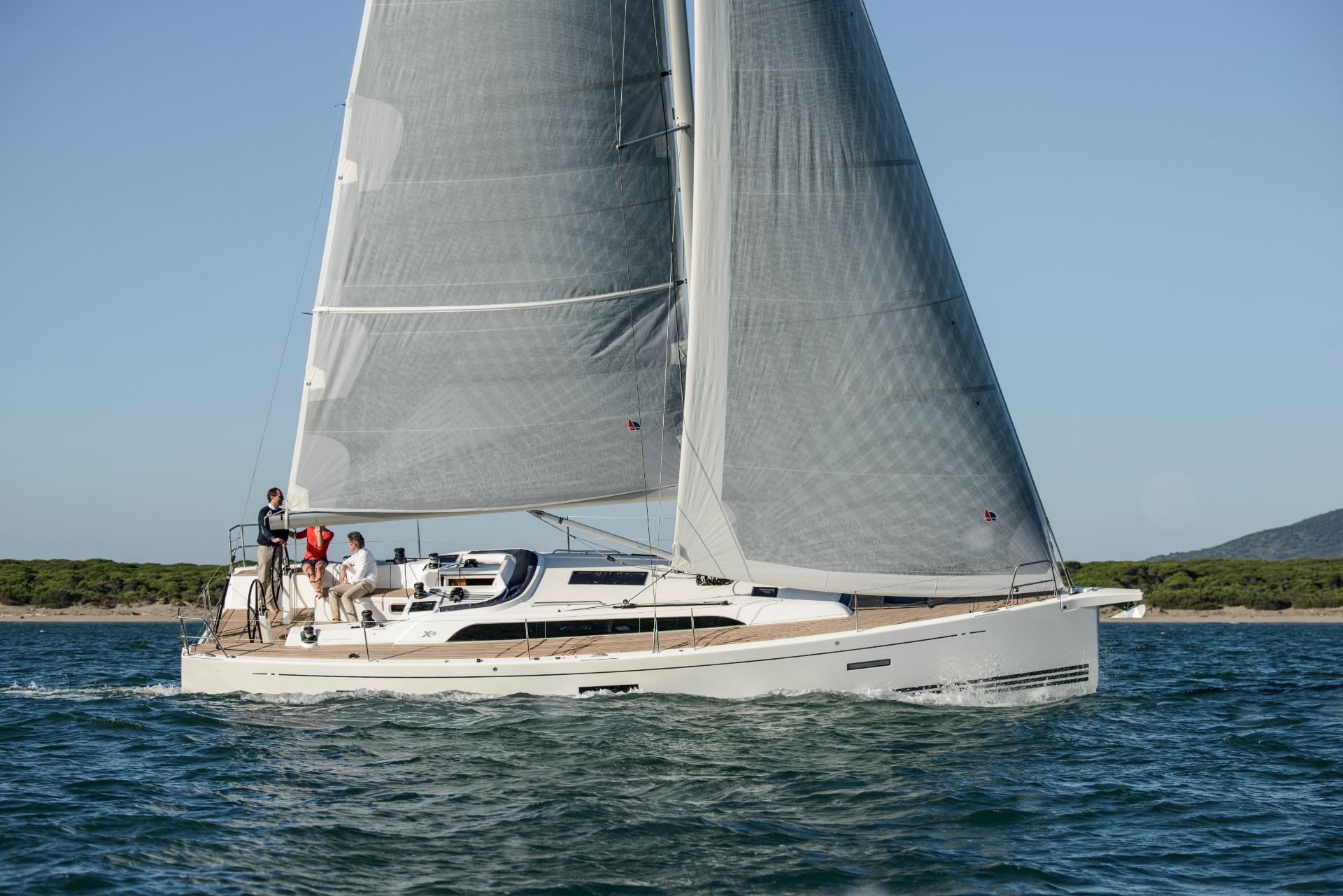 Yacht image 15