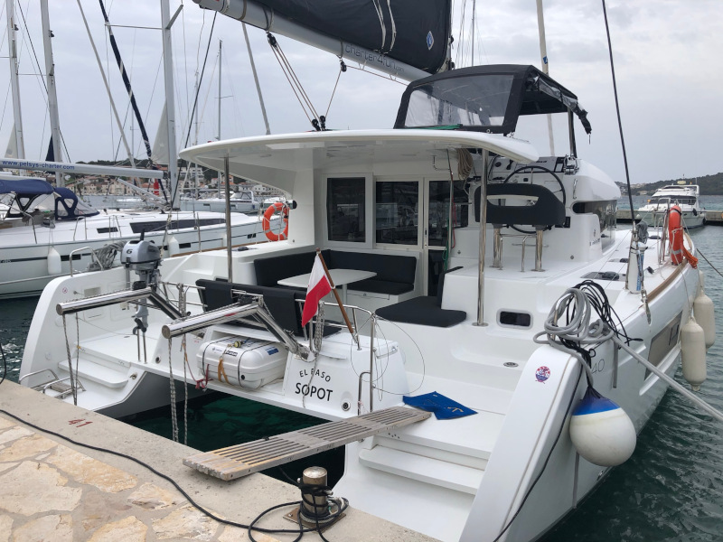 Lagoon 40