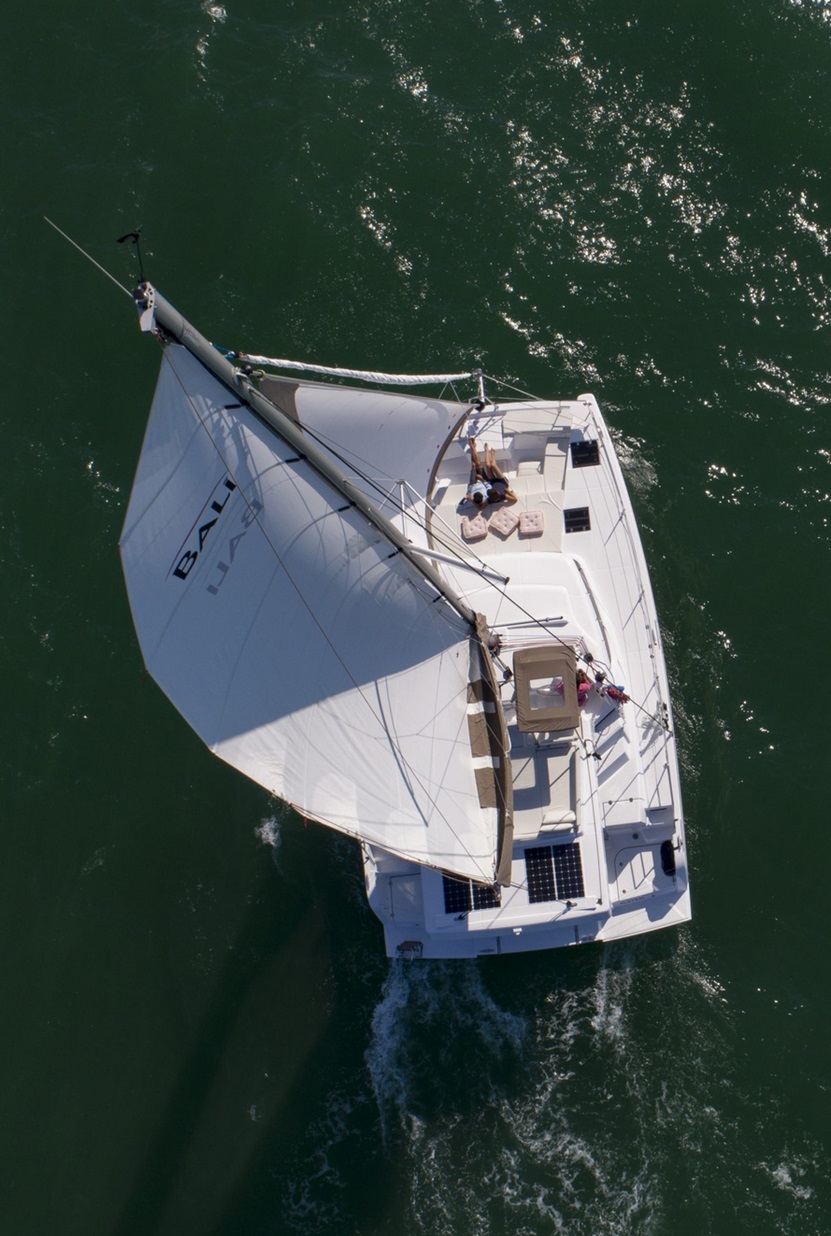 Catamarano Bali Catspace Helona (2022) a noleggio - Mistral Sailing